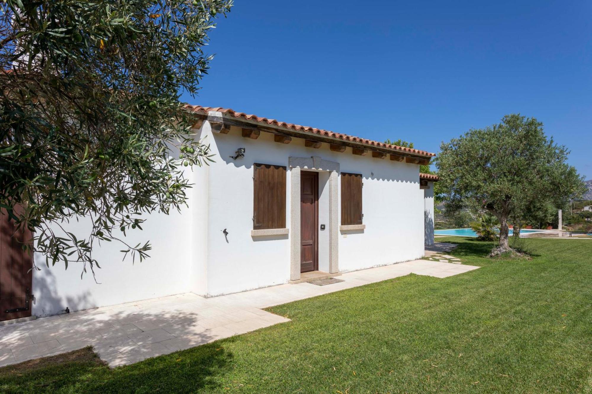 Villa Alba Esclusiva Villa Con Piscina A Sfioro E Vista Mozzafiato Sul Mare Кугнана Екстер'єр фото